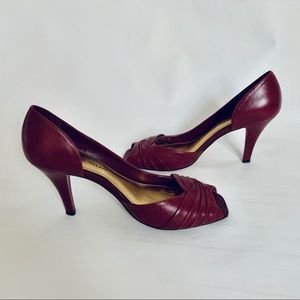 Antonio Melani Peep Toe Burgundy Leather Heels 8M